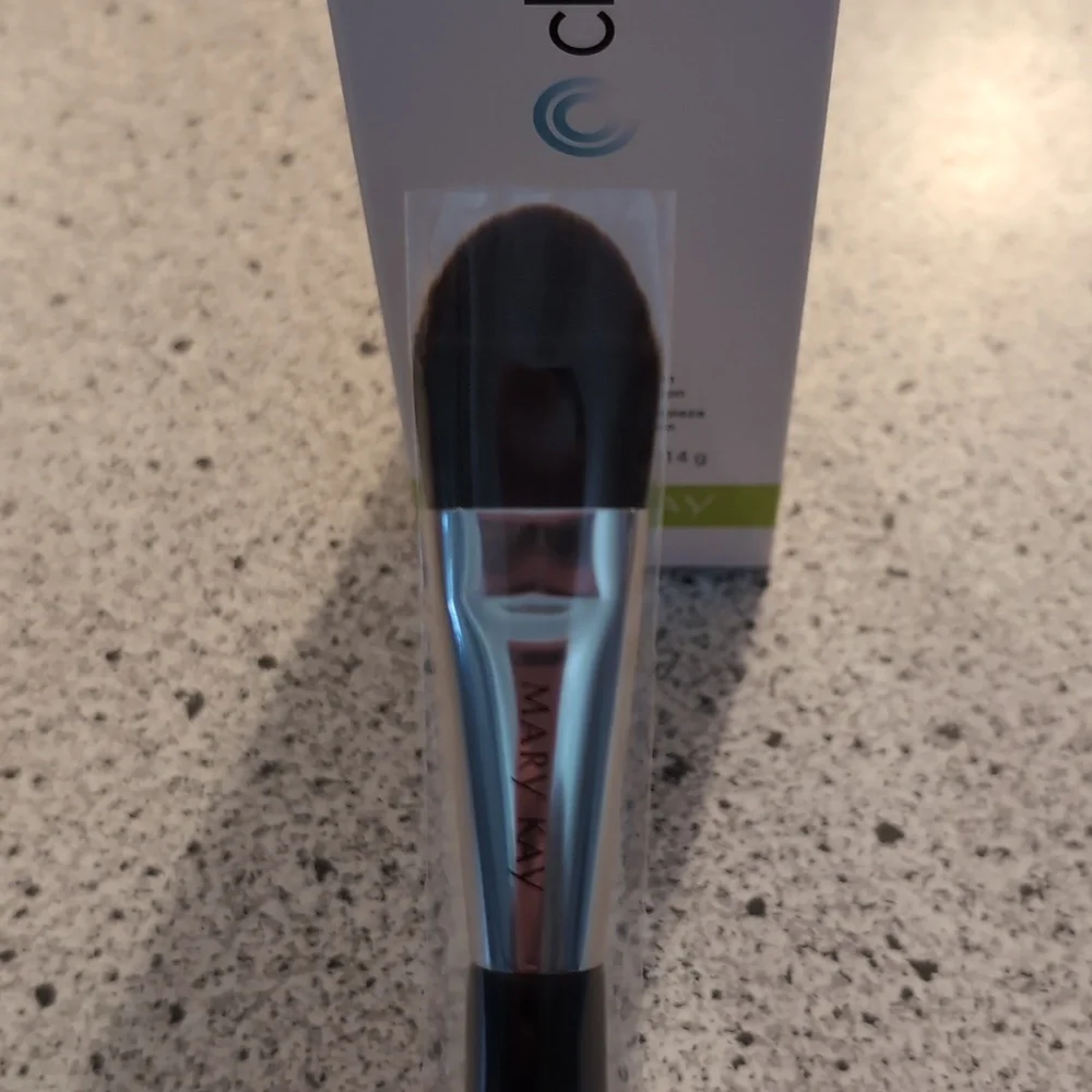 NEW Mary Kay Clear Proof Deep-Cleansing Charcoal Mask 4 OZ W/ Application Brush